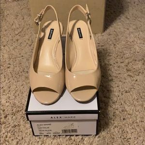 Women’s Alex Marie Nude Slingback Wedges Size 9